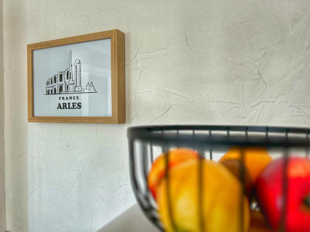 Lou Merveille Arlesienne Buitenkant foto